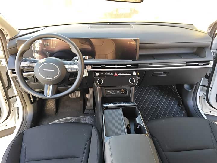 Фото 10 - Hyundai Tucson L