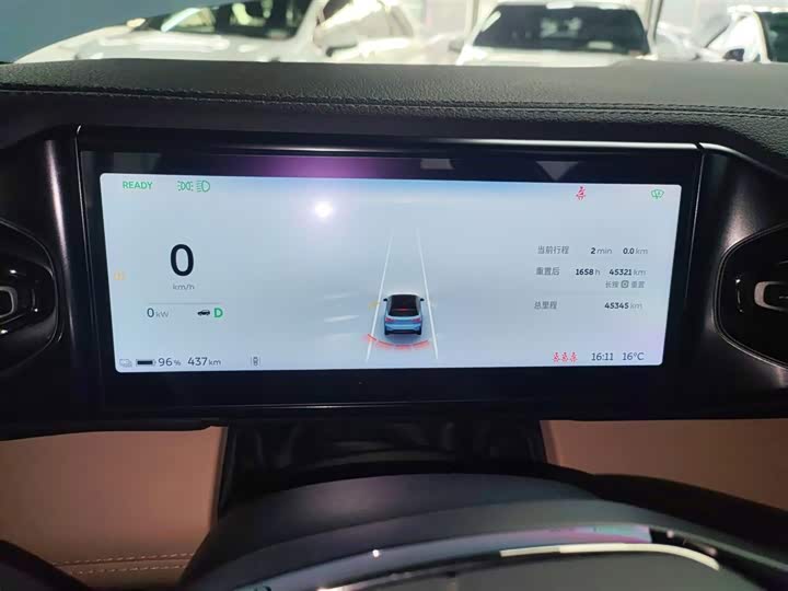 Фото 12 - Nio ES6