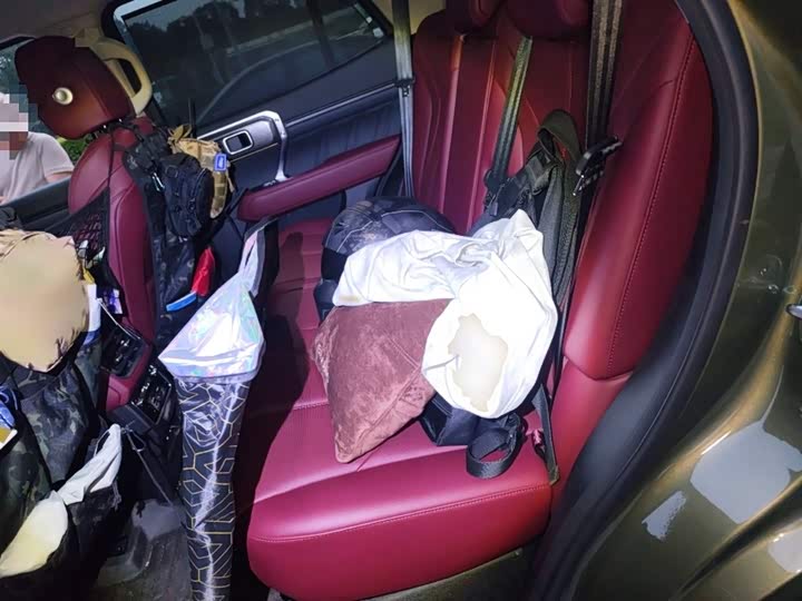 Фото 15 - Tank 400 Hybrid