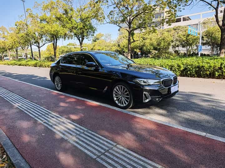 Фото 3 - BMW 5 Series