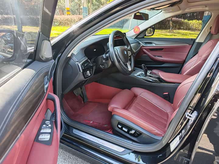 Фото 9 - BMW 5 Series