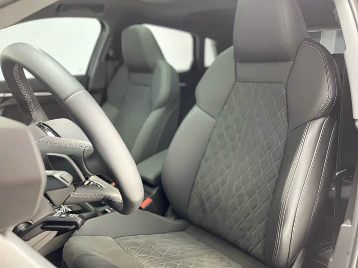 Фото 21 - Audi A3