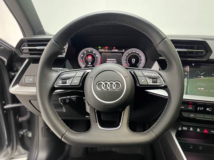 Фото 29 - Audi A3