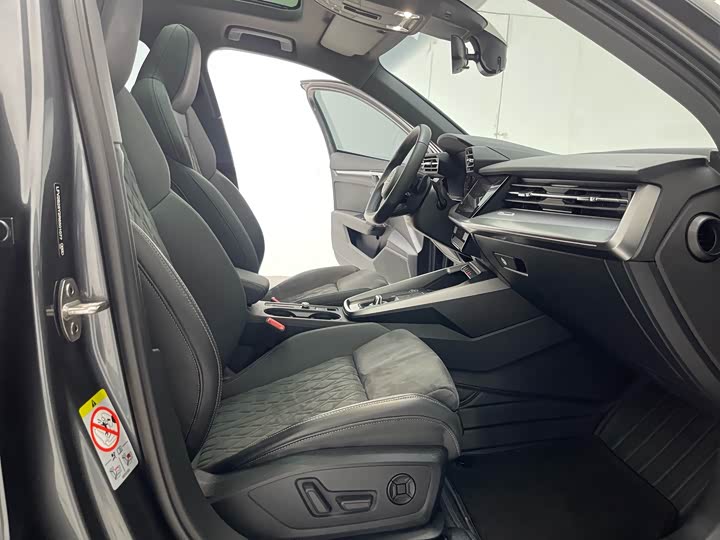 Фото 36 - Audi A3