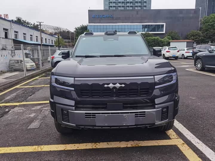 Фото 3 - BYD FangChengBao Leopard 8