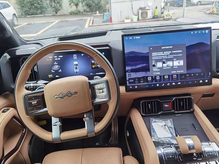 Фото 6 - BYD FangChengBao Leopard 8