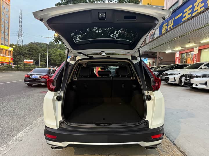 Фото 14 - Honda CR-V