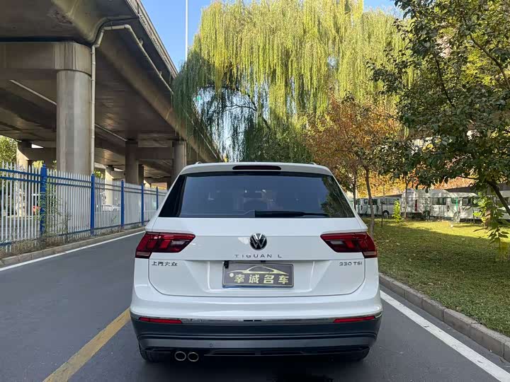 Фото 3 - Volkswagen Tiguan L Pro