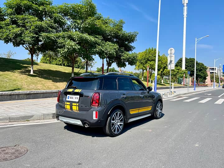 Фото 32 - Mini Countryman