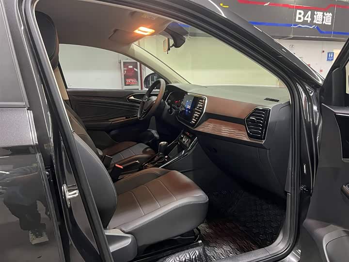 Фото 16 - Jetta VS5