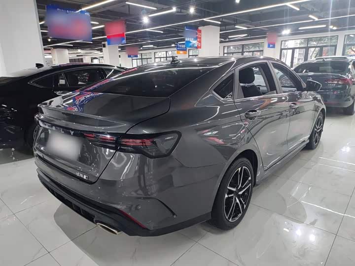 Фото 7 - Geely Binrui