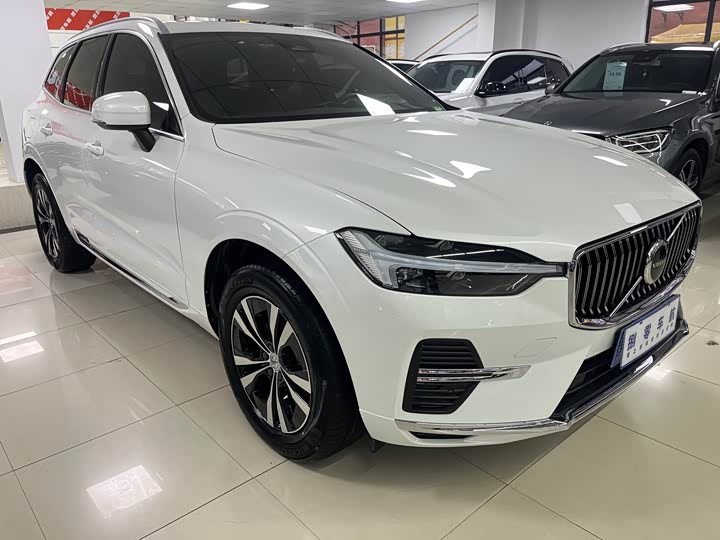 Фото 3 - Volvo XC60
