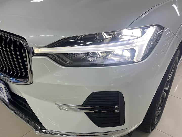 Фото 4 - Volvo XC60