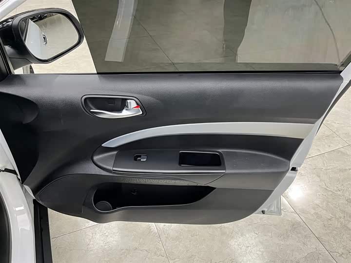 Фото 12 - Kia KX1