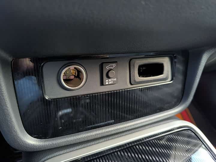 Фото 20 - Mitsubishi Outlander