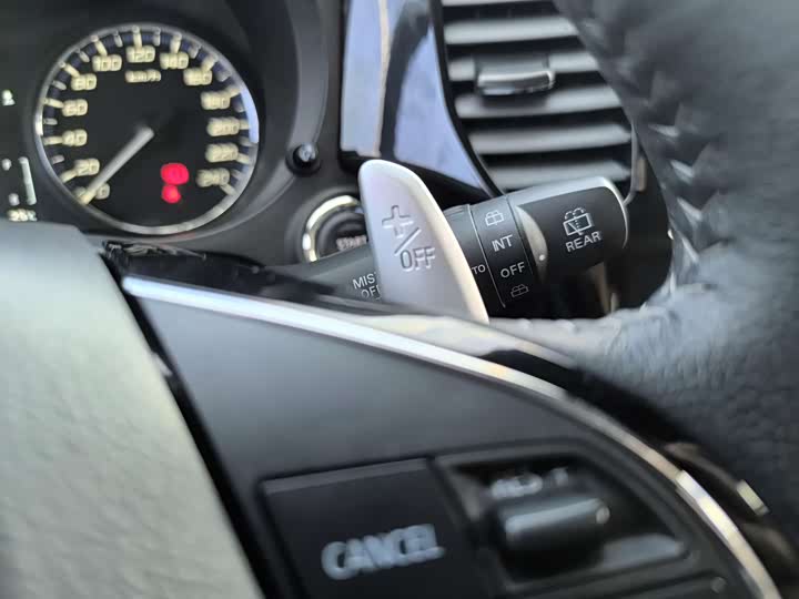 Фото 22 - Mitsubishi Outlander