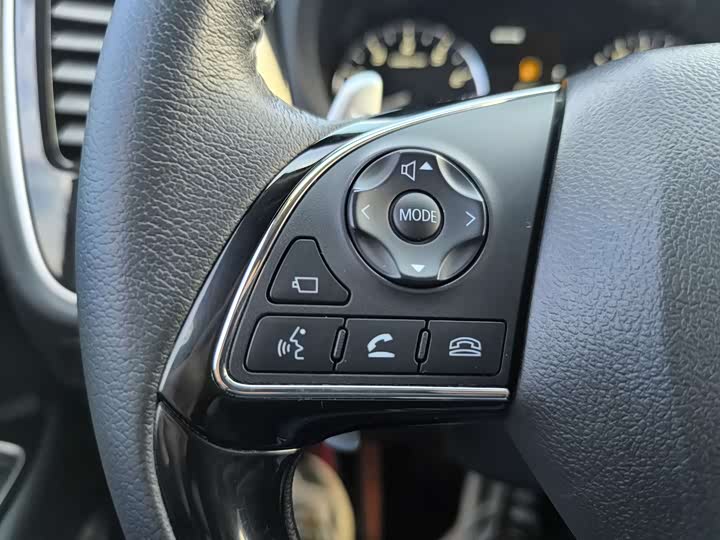 Фото 24 - Mitsubishi Outlander