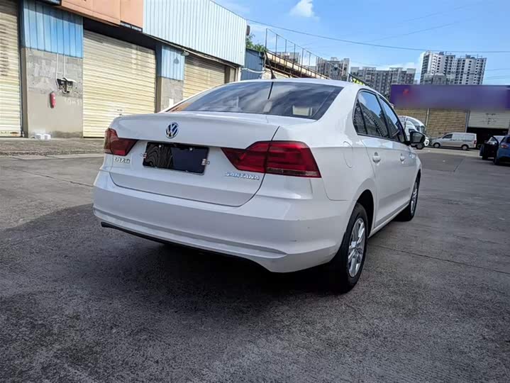 Фото 7 - Volkswagen Santana