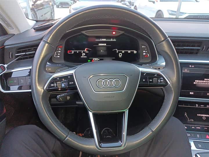 Фото 10 - Audi A7