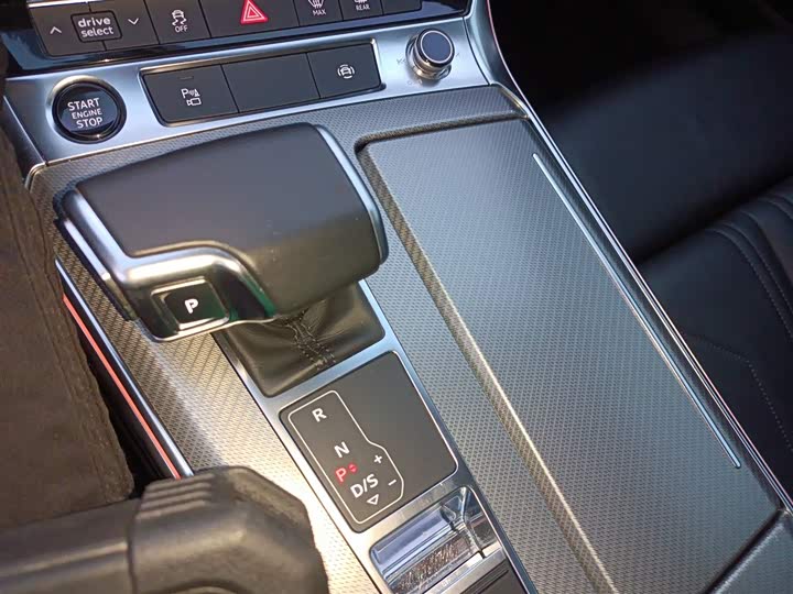 Фото 13 - Audi A7