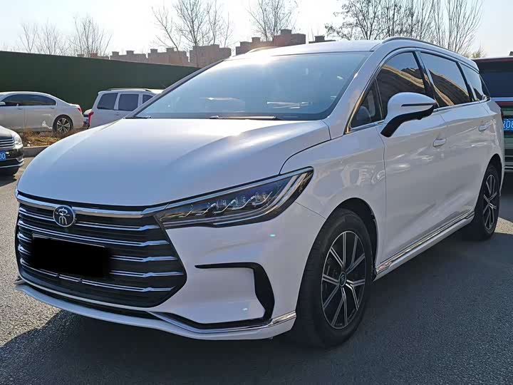 Фото 1 - BYD Song Max Hybrid