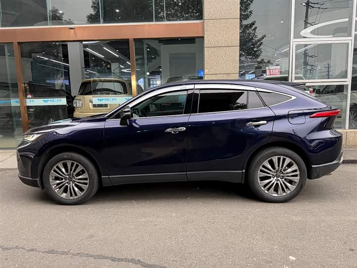 Фото 3 - Toyota Harrier