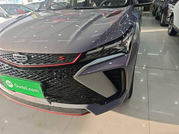 Фото 15 - Geely Coolray