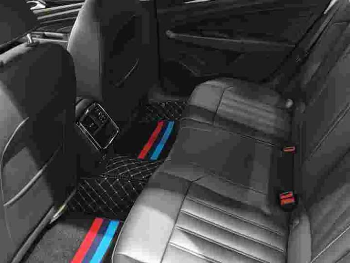 Фото 7 - Volkswagen Passat