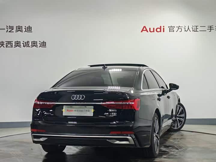 Фото 4 - Audi A6L