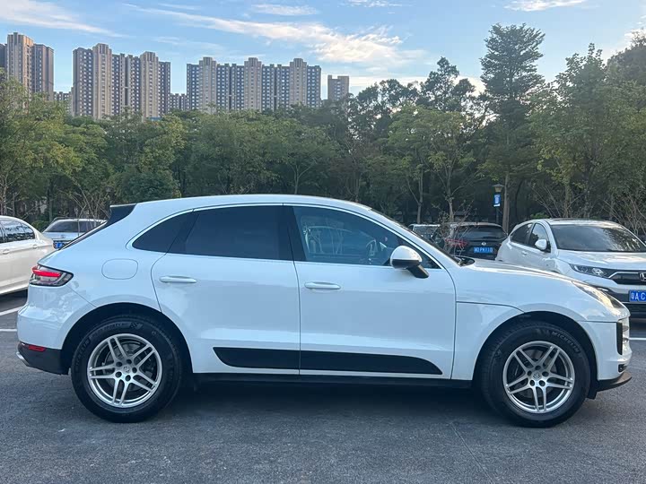 Фото 10 - Porsche Macan