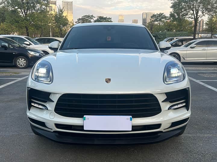 Фото 2 - Porsche Macan