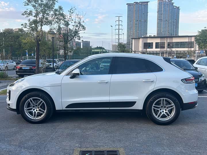 Фото 9 - Porsche Macan