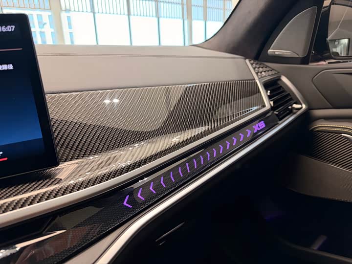 Фото 14 - BMW X5