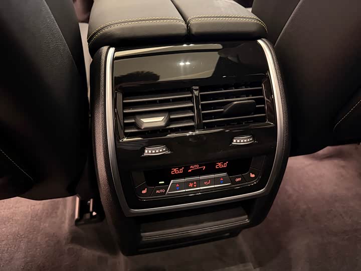 Фото 19 - BMW X5