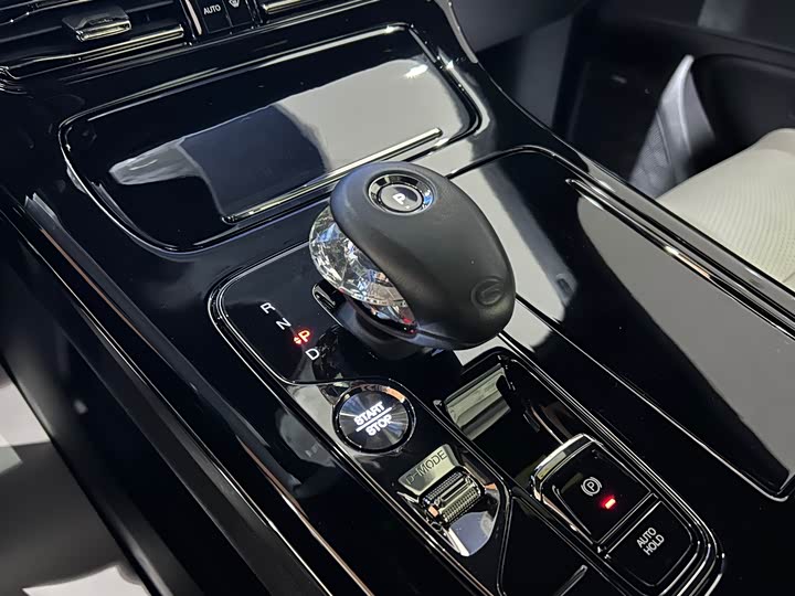 Фото 14 - GAC Trumpchi M8