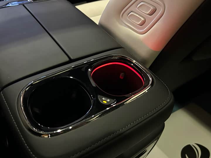 Фото 27 - GAC Trumpchi M8