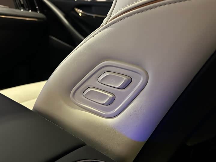 Фото 29 - GAC Trumpchi M8