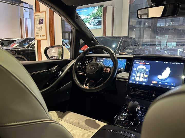 Фото 31 - GAC Trumpchi M8