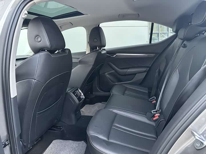 Фото 4 - Skoda Octavia Pro