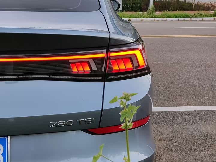 Фото 11 - Volkswagen Lamando L