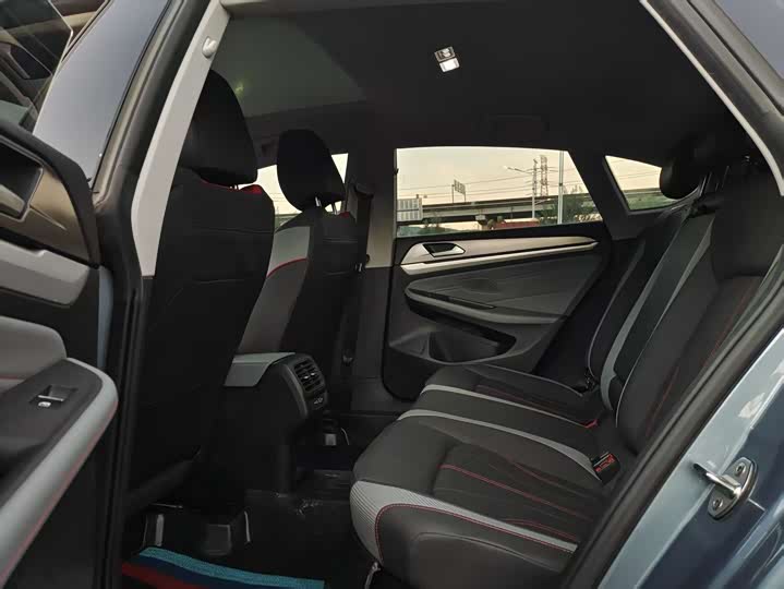 Фото 19 - Volkswagen Lamando L