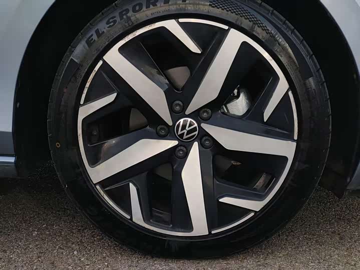 Фото 21 - Volkswagen Lamando L