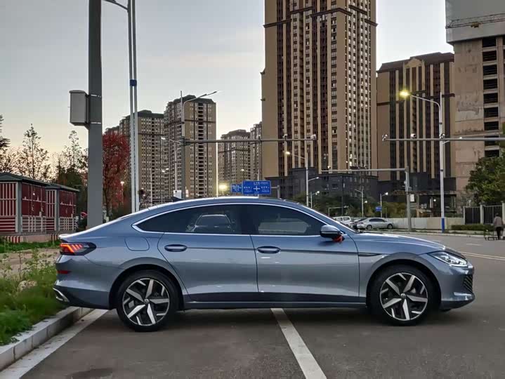 Фото 27 - Volkswagen Lamando L