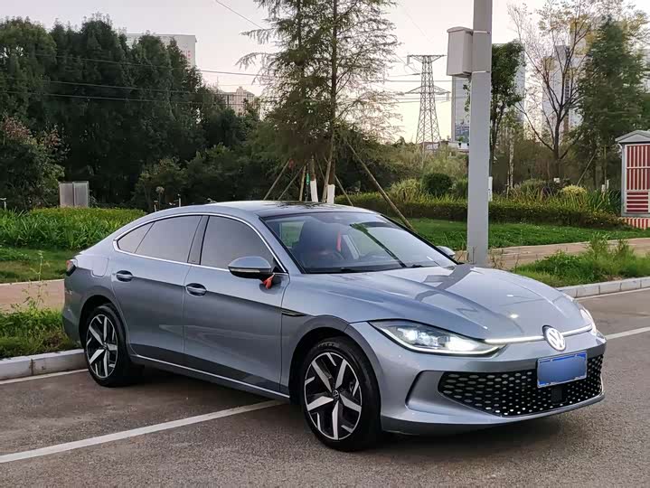 Фото 4 - Volkswagen Lamando L