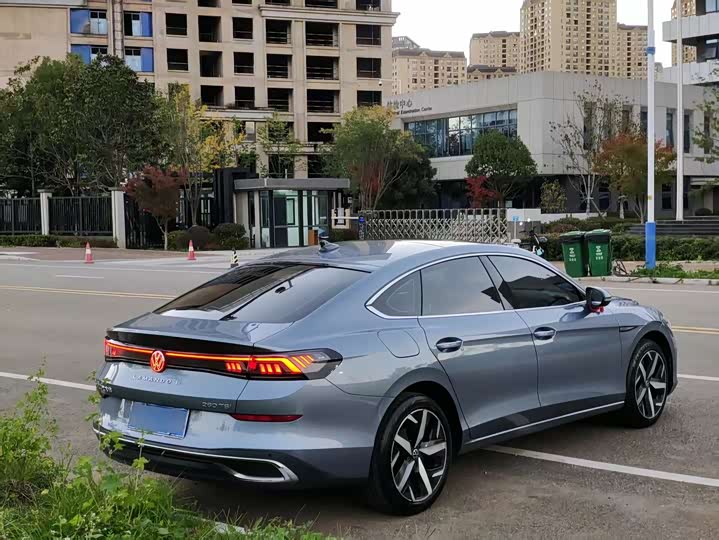 Фото 8 - Volkswagen Lamando L