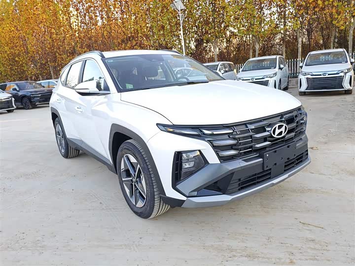 Фото 4 - Hyundai Tucson L