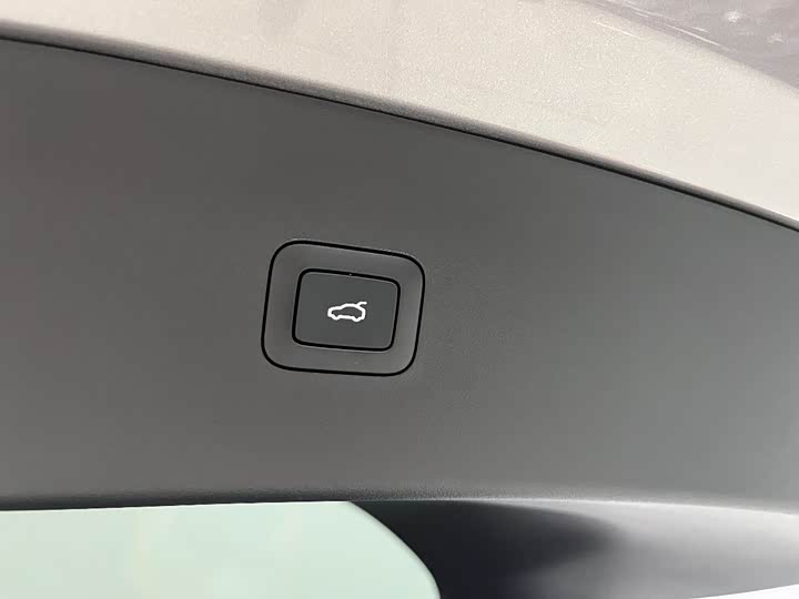 Фото 24 - Xiaomi YU7