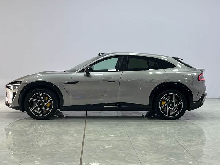 Фото 7 - Xiaomi YU7