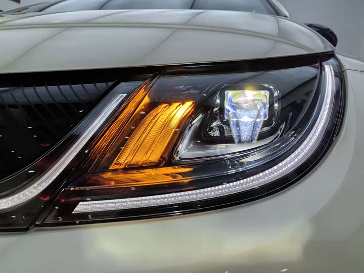 Фото 4 - BYD Dolphin