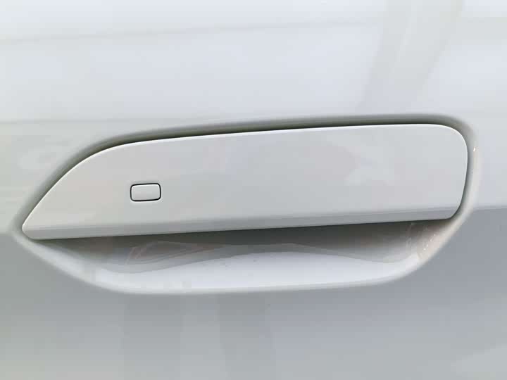 Фото 6 - BYD Dolphin